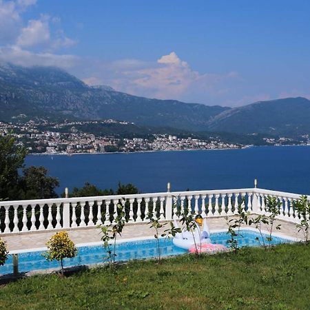 Mountain Bay Views Apartments Njivice Eksteriør billede