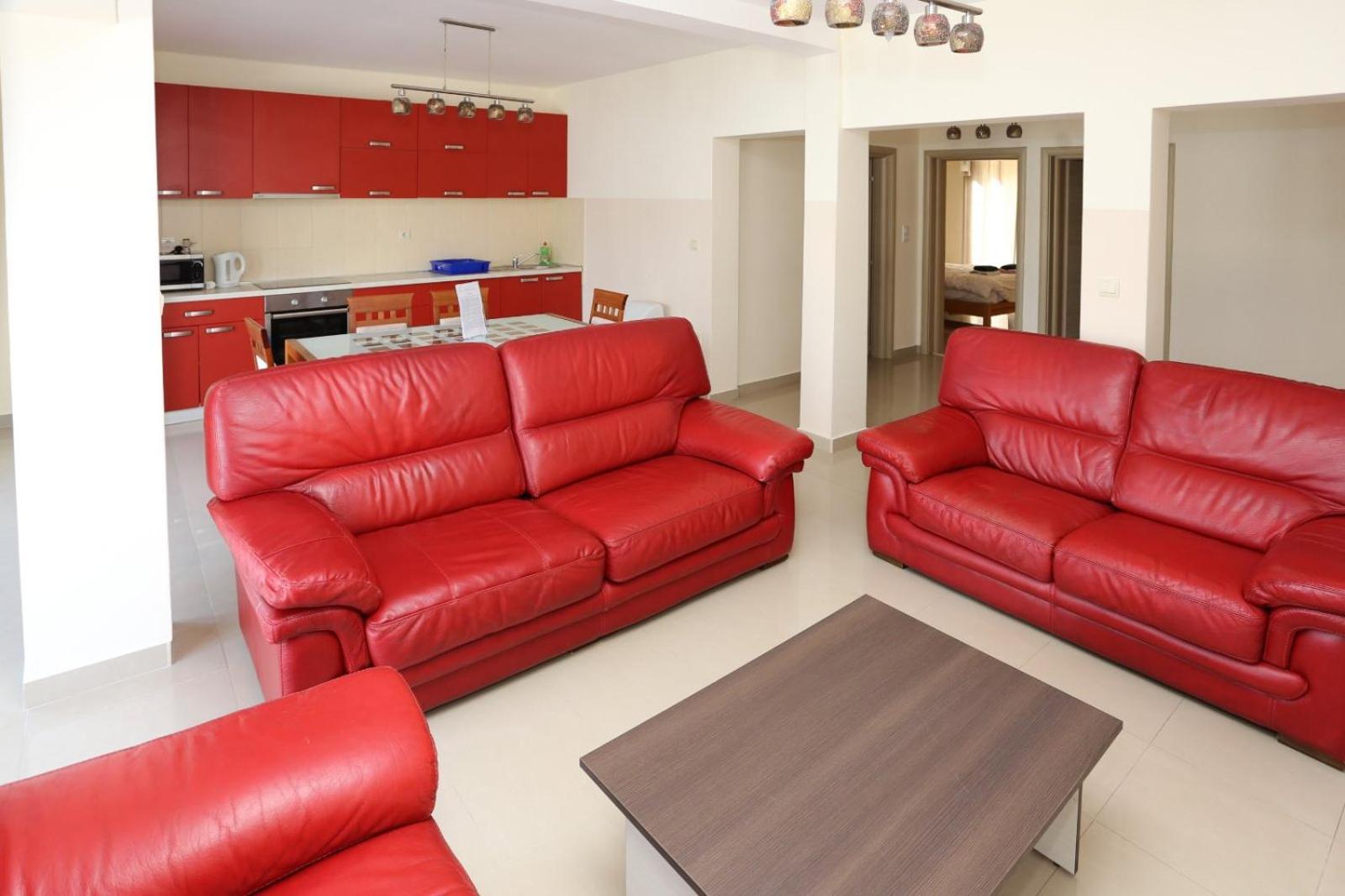 Mountain Bay Views Apartments Njivice Eksteriør billede